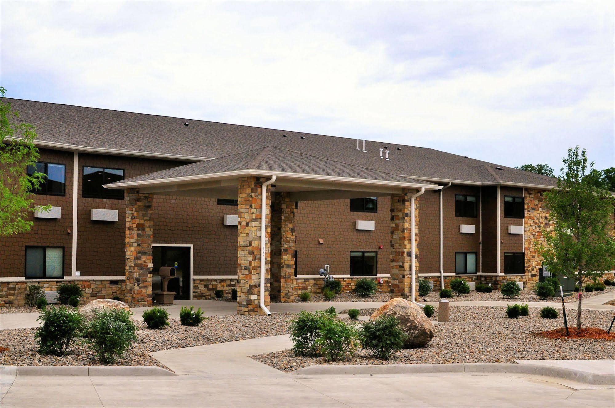 Qube Hotel - Polk City Exterior photo